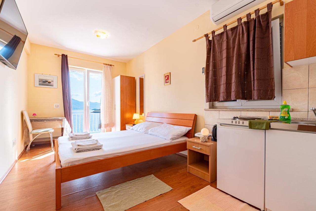 Apartments By The Sea Korcula - 10051 Екстериор снимка
